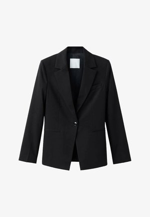 Czarna marynarka z klapami z wycięciem, zapinana na jeden guzik, z dwoma przednimi kieszeniami. Wykonana z gładkiej tkaniny, o dopasowanym kroju.