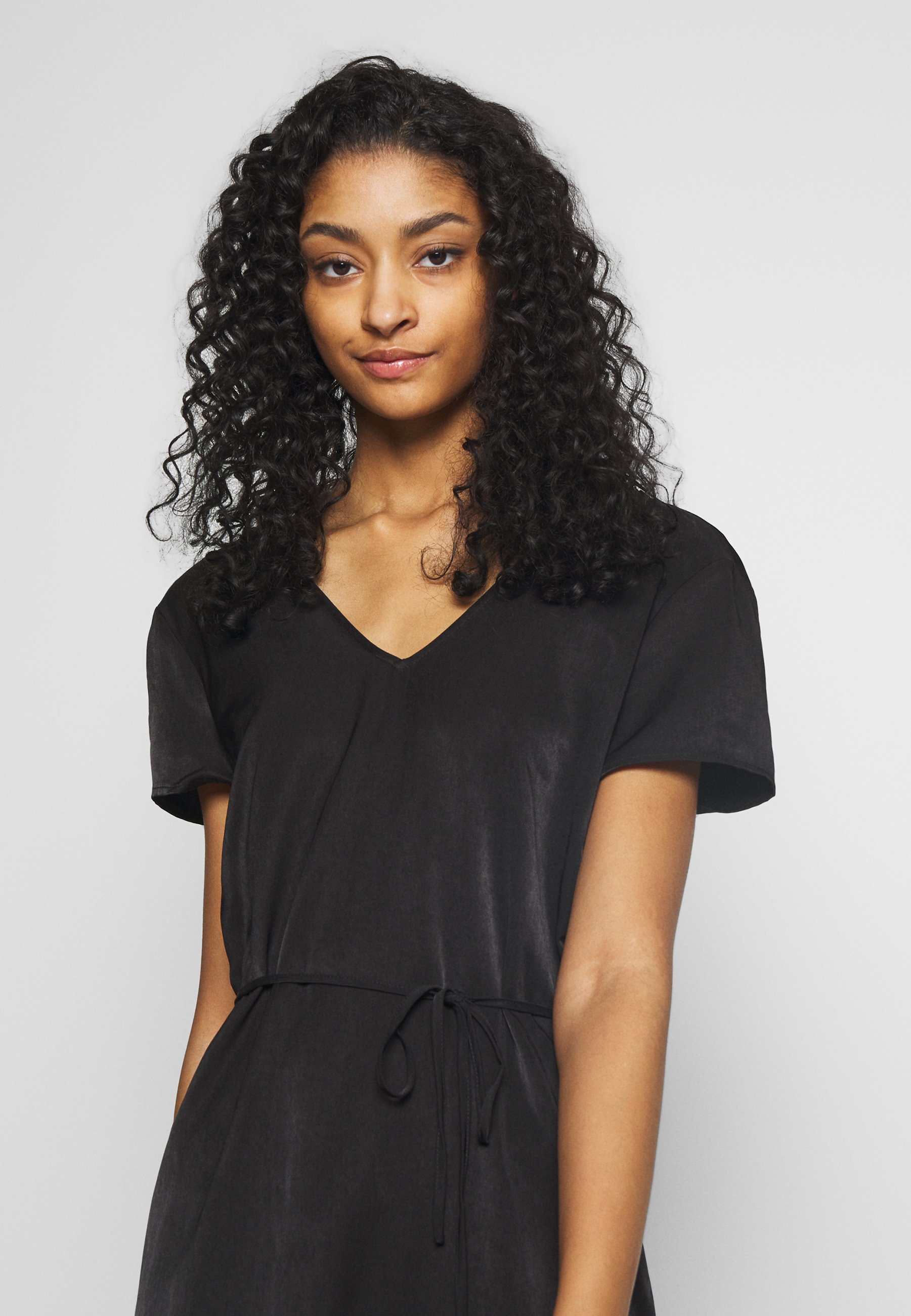 Object OBJEILEEN LACE V NECK DRESS Kjole black Zalando.no Object OBJEILEEN LACE V-NECK DRESS - Kjole - black