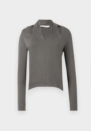 ISOA - Tops ar garām piedurknēm - military khaki