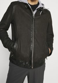 Oakwood Skinnjacka - dark brown