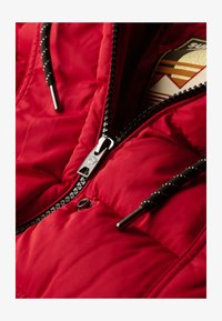 Non sélectionné, barndoor red