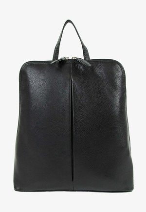 Sac à main en cuir noir texturé avec deux poignées supérieures et une fermeture éclair au centre supérieur.