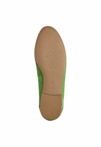 Groene suède schoenzool met een rubberachtige tan onderkant, voorzien van een gestructureerd grippatroon en een maatlabel "37" ingedrukt.