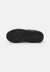 Champion RD18 LOW UNISEX - Chaussures de basket - triple black