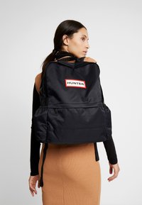 Hunter ORIGINAL ORIGINAL LARGE BACKPACK UNISEX - Ryggsäck - black