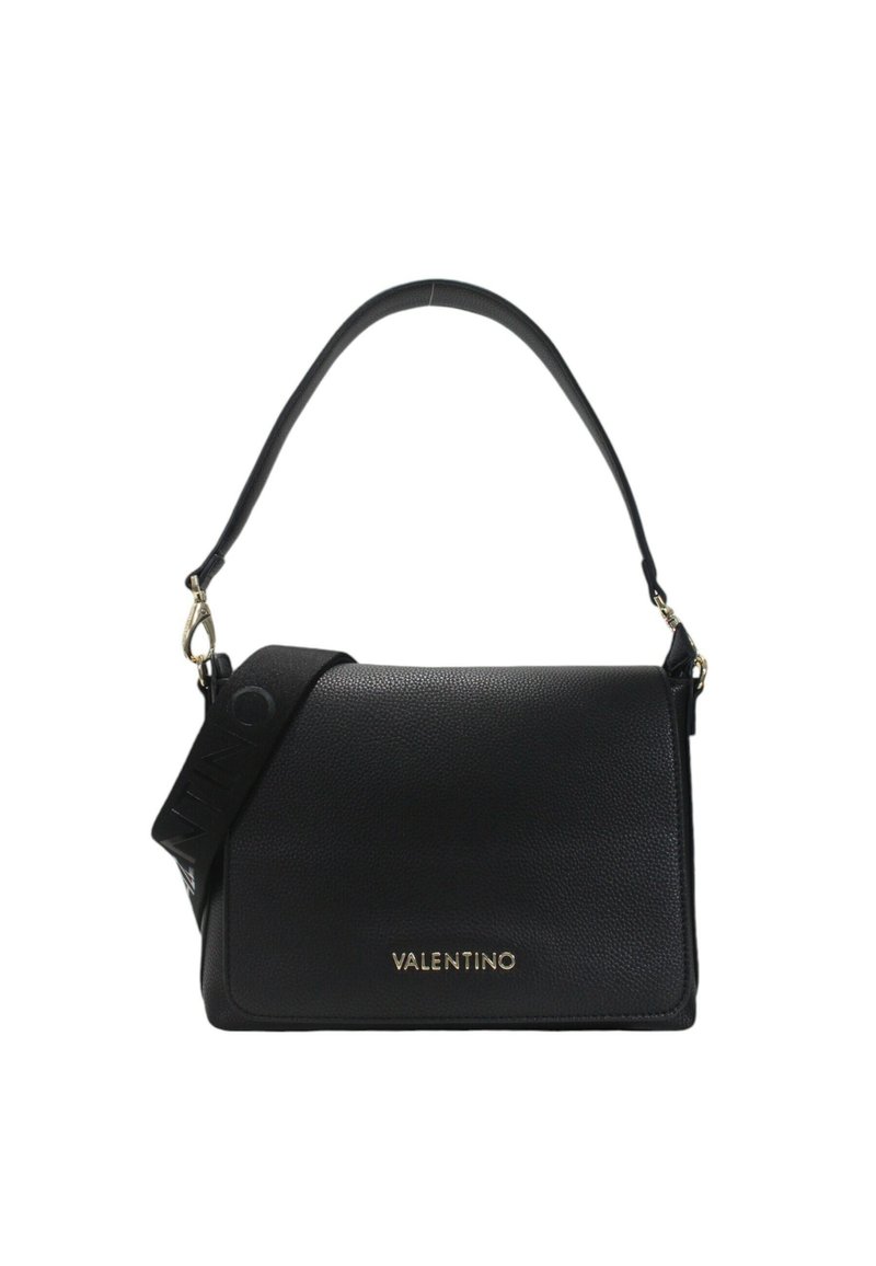 Borsa a mano in pelle nera caratterizzata da un design strutturato, logo in rilievo e tracolla staccabile con clip. Sono visibili dettagli in metallo dorato.