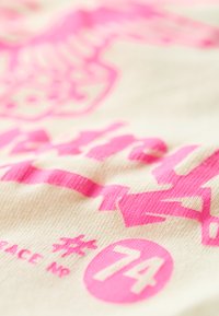 Superdry & Co LO-FI PUNK GRAPHIC - T-shirts print - urban cream