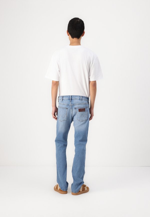 GREENSBORO - Straight leg jeans - cowboy haze3