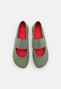 Camper RIGHT NINA - Ballerinaskor med remmar - medium green