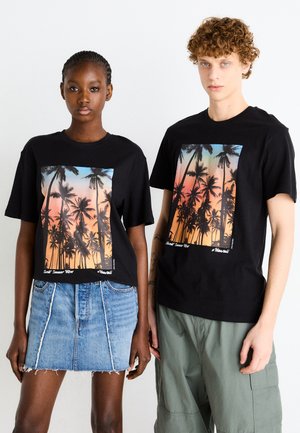 Only & Sons ONSKOLTON REG TEE UNISEX - T-shirt con stampa - black