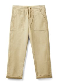 Pantalones casuales beige con puños enrollados, cinturilla elástica, cordón y dos grandes bolsillos delanteros de parche.