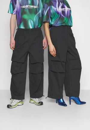 YOURTURN UNISEX - Pantalon classique -  black