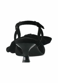 Zwarte suède sandalen met hakken, een slanke hak, een verstelbare enkelband en een afgeronde te ontwerp. Textuurmateriaal geeft een zachte uitstraling.