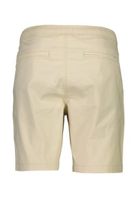 Shorts beige avec une finition texturée, comportant une taille élastique, deux poches arrières et une coupe droite. Design simple sans motifs.
