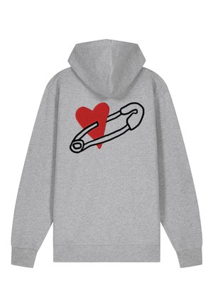 Grijze hoodie met een rood hart en een zwarte veiligheidsspeld grafiek op de achterkant. Gemaakt van zachte stof met een relaxte pasvorm en capuchon.