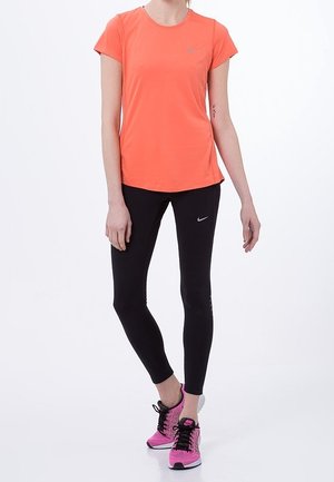 Nike Performance, T-shirt basique - coral