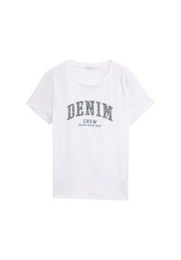 T-shirt en coton blanc avec un imprimé graphique bleu portant la mention "DENIM CREW ÉTABLI EN 2007" dans un design en arc. Manches courtes, encolure ronde.