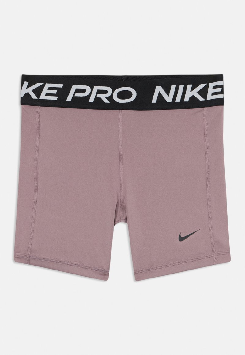 Nike Pro lühikesed püksid helesinises toonis, musta elastse vöökoha ning "NIKE PRO" tekstiga ja väikese musta logoga ees. Sile tekstuur.