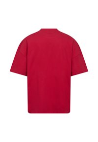 Rød kortærmet T-shirt lavet af blødt stof. Den har en afslappet pasform med rund halsudskæring og lige kant, uden synlige designelementer.