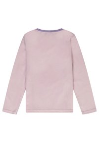 Camisa de manga larga en tejido púrpura claro con un escote púrpura en contraste. Textura suave, diseño sencillo y sin patrones ni acentos visibles.