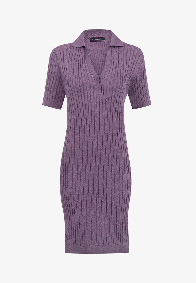 Lila geripptes Strickkleid mit Kragen, kurzen Ärmeln und taillierter Silhouette, das eine subtile Textur und einen knielangen Saum aufweist.