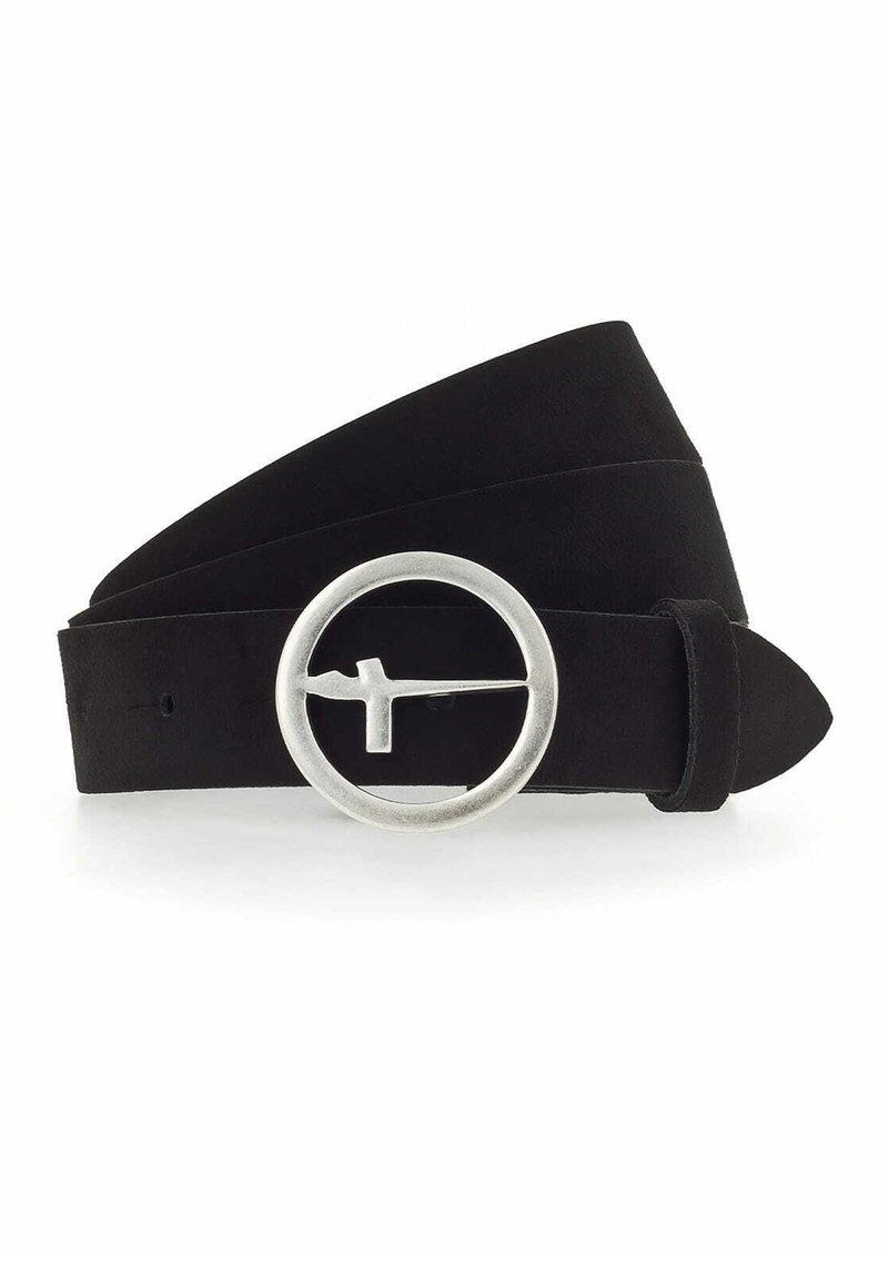 Cintura in suede nera con fibbia circolare in tonalità argento caratterizzata da un design geometrico. La cintura ha una texture liscia e estremità affusolate.