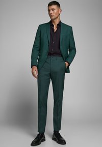 Jack & Jones PREMIUM JPRSOLARIS  NOOS - Tygbyxor - darkest spruce