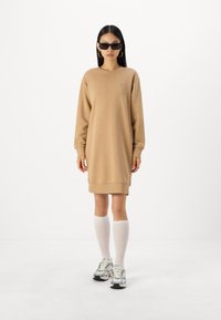 GANT SHIELD C NECK DRESS - Dnevna haljina - caramel beige