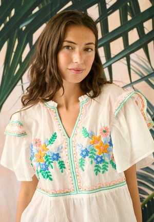 Culture, CULUCINDA - Blouse - spring gardenia