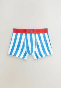 Blå och vitrandiga herrboxershorts med ett rött midjeband, prydda med en "NEXT"-logotyp, tillverkade av en mjuk bomullsblandning.
