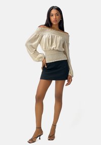 Elara Blouse - beige