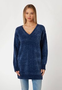 Guess RELAXED FIT - Trui - blau