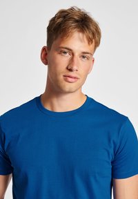 Hummel T-shirt basic