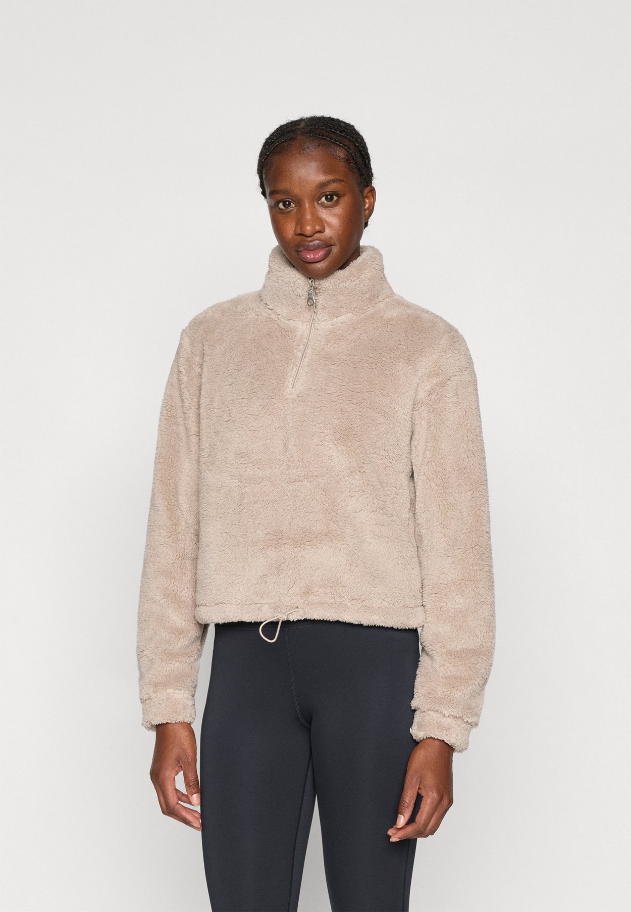 ONPCAS-FLUF SHORT