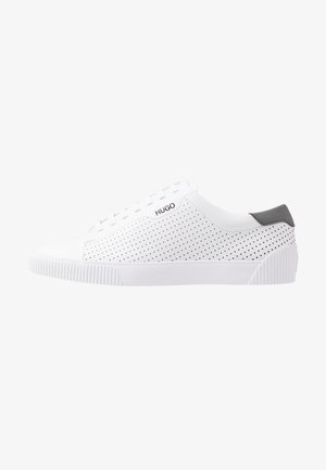 HUGO, Baskets basses - white
