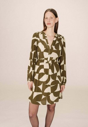 Robe de jour - olive