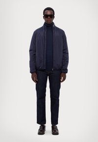 EA7 Emporio Armani GIUBBOTTO UNISEX - Viegla jaka - armani blue