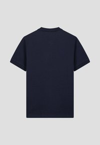 Nachtblau katoenen T-shirt met korte mouwen, ronde hals en rechte zoom. Zachte textuur, geen patronen of accenten zichtbaar aan de achterkant.