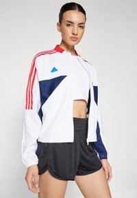 adidas Sportswear TIRO CUT 3-STRIPES TRACK - Jaka ar rāvējslēdzēju - white/better scarlet
