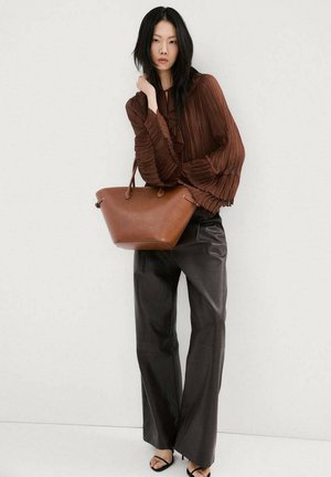 Blusa - brown