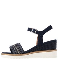 Tamaris Plateausandalette - navy