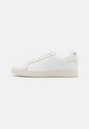 Emporio Armani Baskets basses - off white