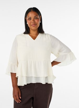 Zizzi, BLUSE MIT 3/4-ÄRMELN UND RÜSCHENDETAILS - Μπλούζα - vanille