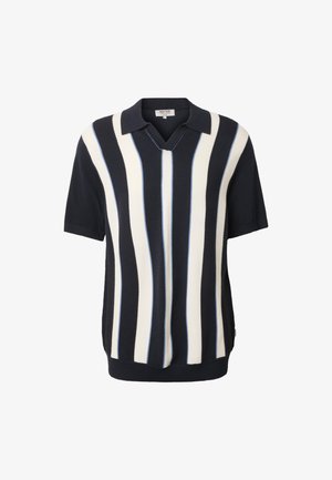 Marineblaues Polohemd mit kurzen Ärmeln, vertikalen weißen und hellblauen Streifen sowie einer gerippten Struktur.