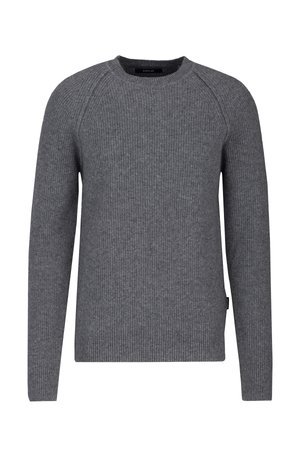 Grauer, gerippter Strickpullover mit Rundhalsausschnitt, langen Ärmeln und seitlichen Saumdetails. Hergestellt aus einem weichen, strukturierten Stoff.
