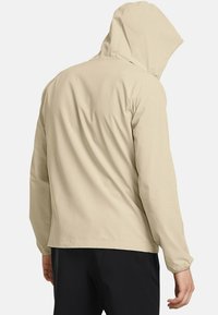 Under Armour STRETCH - Cortaviento - khaki base
