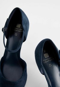 Next FOREVER COMFORT POINT TOE MARY JANE - REGULAR FIT - Klassikalised kontsakingad - navy