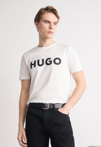 HUGO - DULIVIO - Print T-shirt - open white Thumbnail Image 1