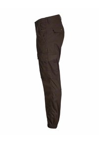 Pantaloni cargo marrone scuro con polsini elastici, multiple tasche tra cui una tasca con patta sulla coscia e una tasca posteriore con bottone.