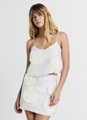 FIORI APPLICATI - Mini skirt - bianco lana